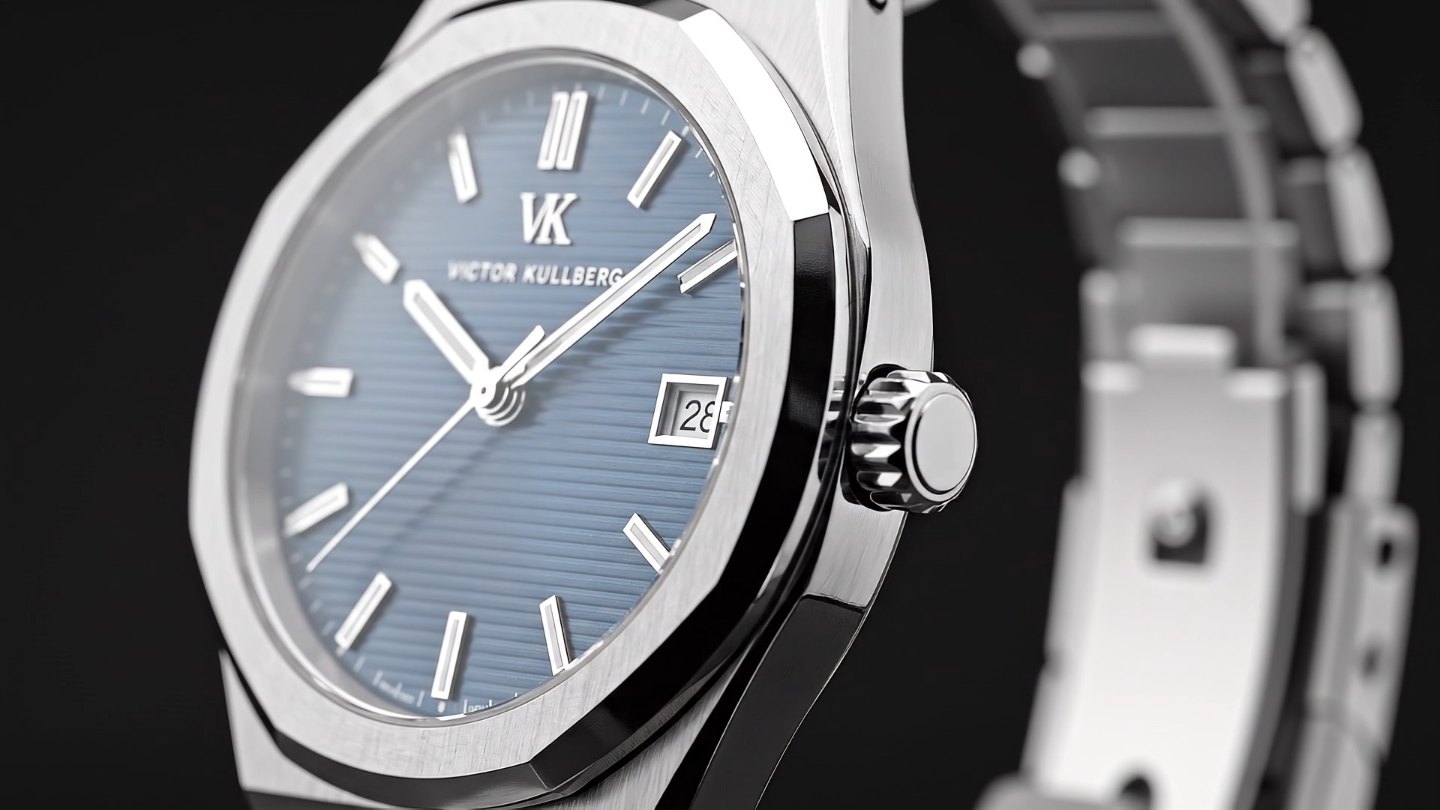Brushed and polished stainless steel case flank and crown